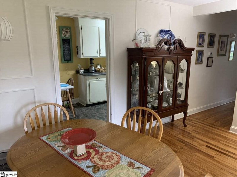 Property image 5 at 3 Cardinal Drive, Taylors, SC 29687