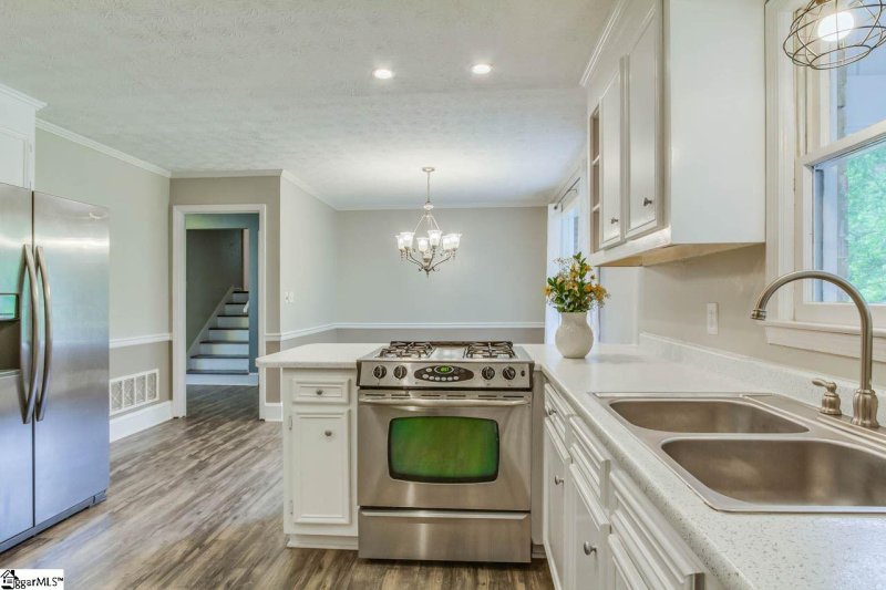 Property image 3 at 306 Timbrooke Way, Easley, SC 29642