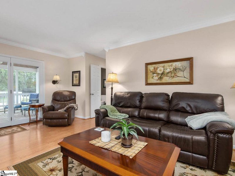 Property image 3 at 116 Charmar Way, Taylors, SC 29687