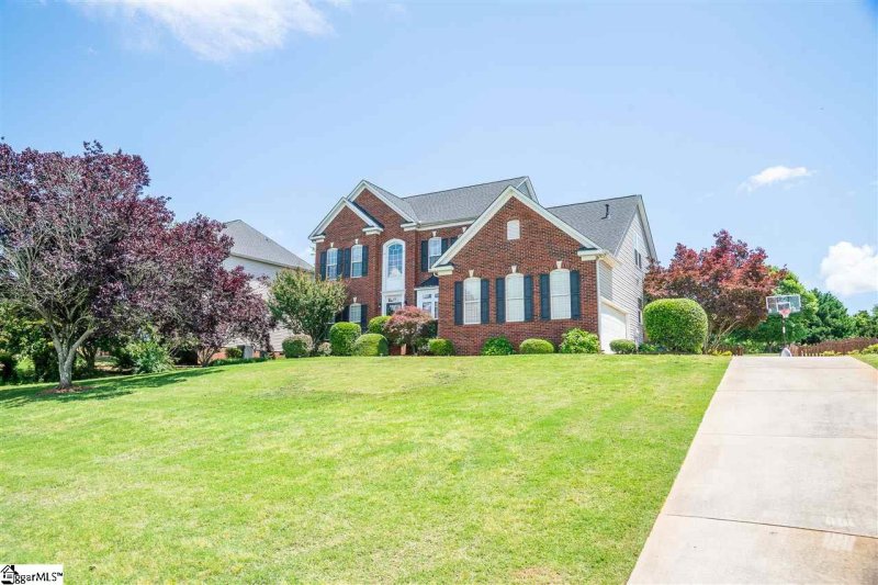 Property image 2 at 218 Ridge Bay Court, Greenville, SC 29611