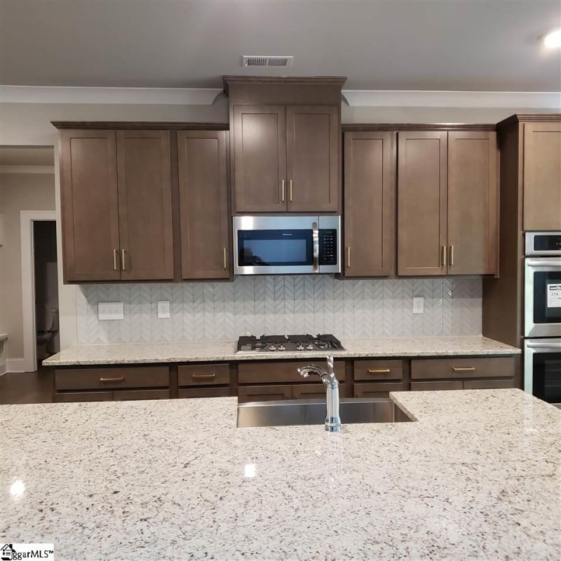 Property image 3 at 410 Coleridge Lane, Greer, SC 29651