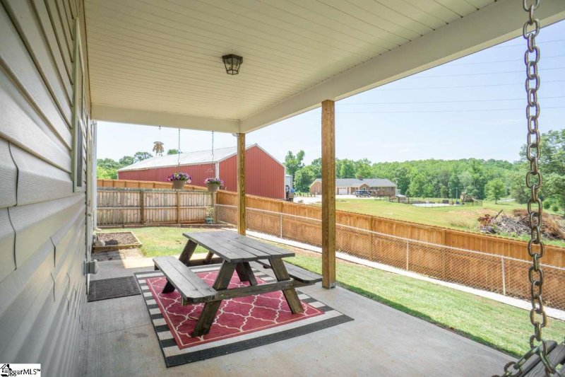 Property image 4 at 19 Wingbrook Court, Greer, SC 29651