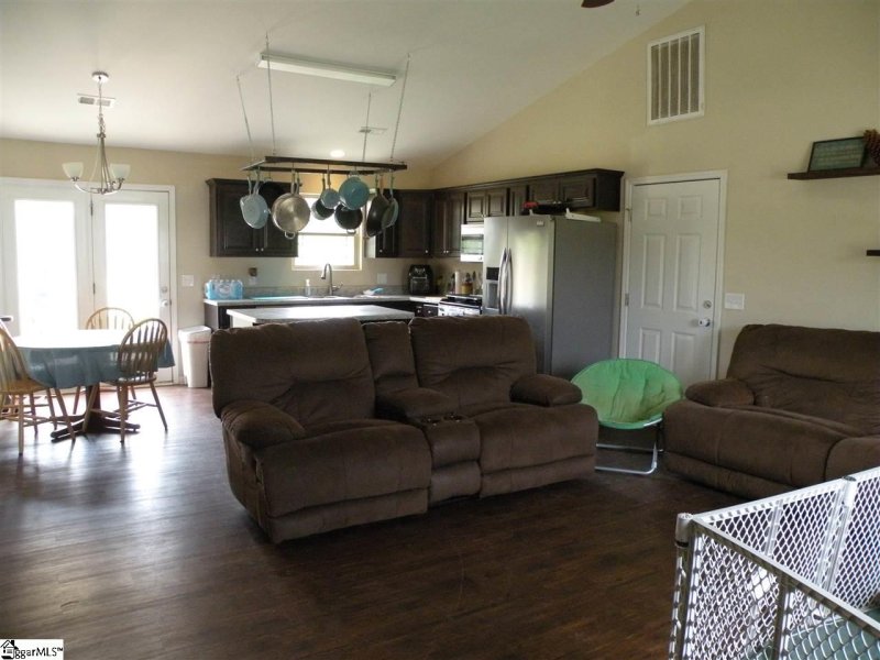 Property image 4 at 210 Destiny Court, Gray Court, SC 29645