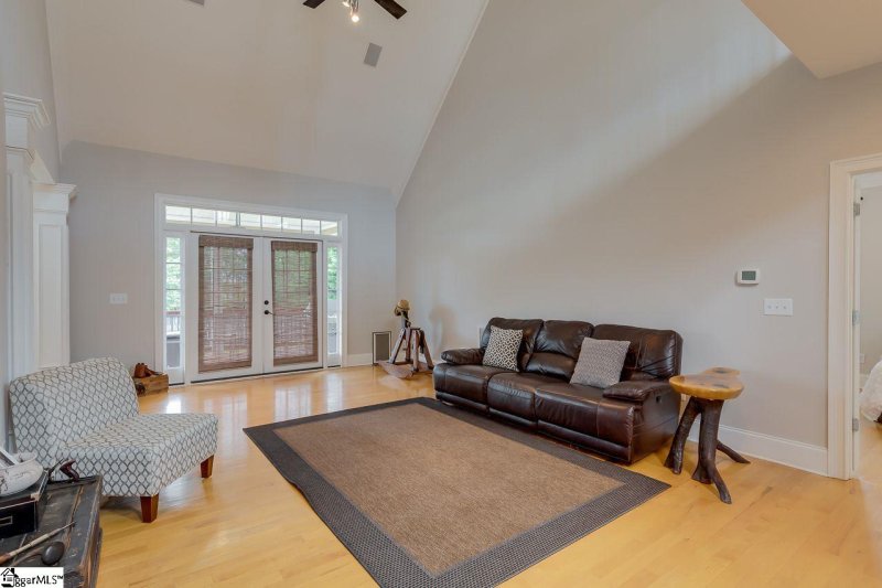 Property image 2 at 405 Park Ridge Circle, Greer, SC 29650