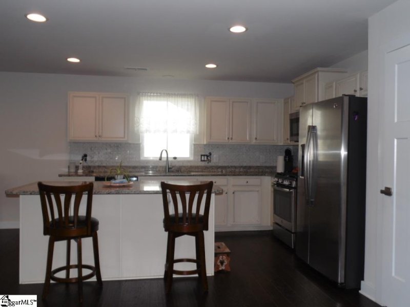 Property image 3 at 505 Harwood Court, Greenville, SC 29617