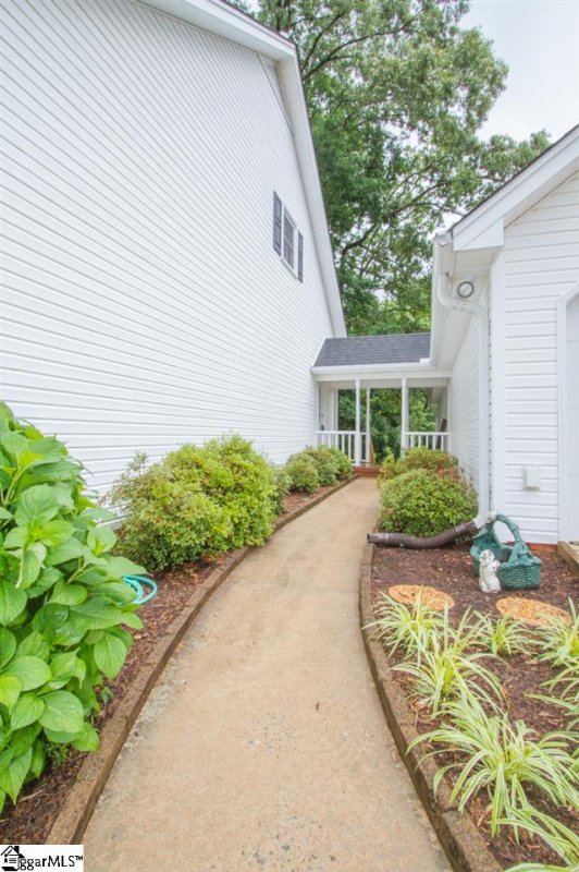 Property image 4 at 112 Chelmsford Drive, Easley, SC 29642