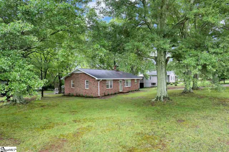 Property image 4 at 2 Ayersdale Drive, Taylors, SC 29687