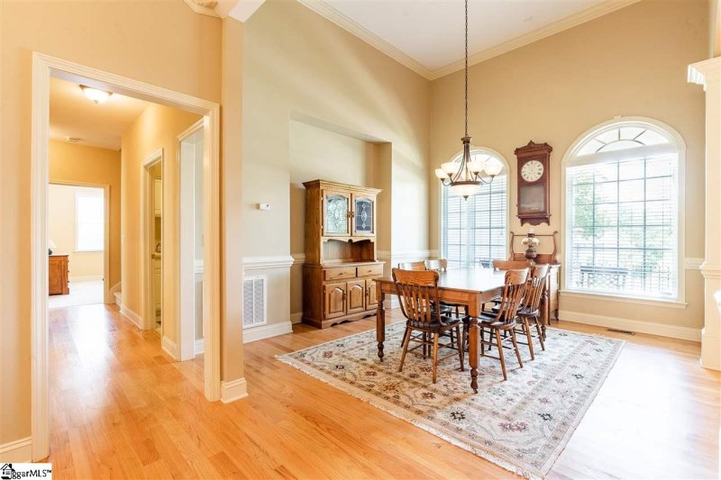 Property image 5 at 9 Twin Silo Court, Greer, SC 29651-5578