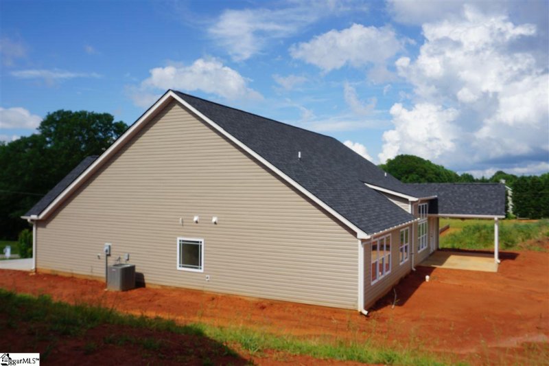 Property image 3 at 1410 Satterfield Road, Greer, SC 29651