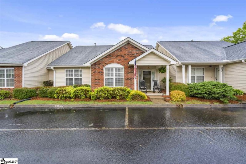 213 Woodruff Park Lane