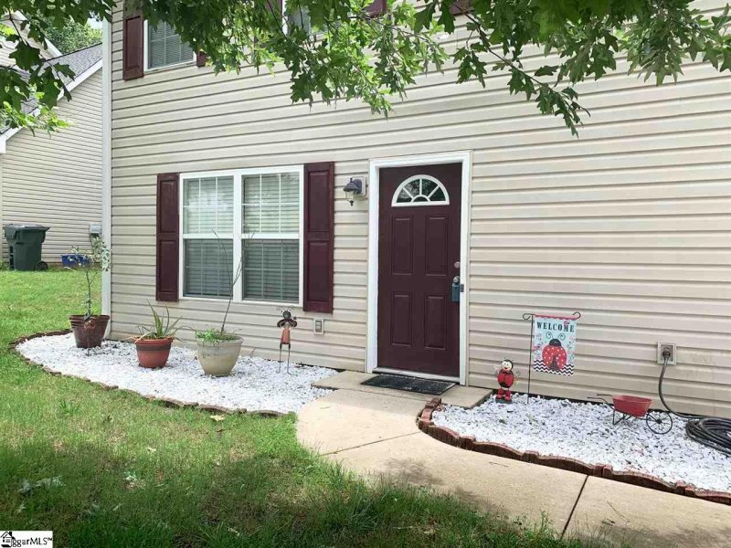 Property image 2 of 604 Laurel Meadows Parkway in Laurel Meadows, Greenville, SC 29607