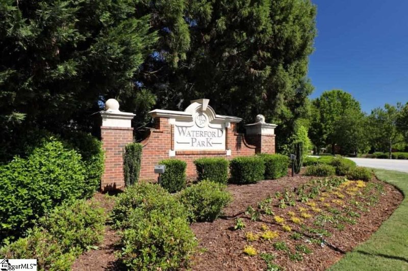 Property image 2 at 209 Braelock Drive, Greer, SC 29650