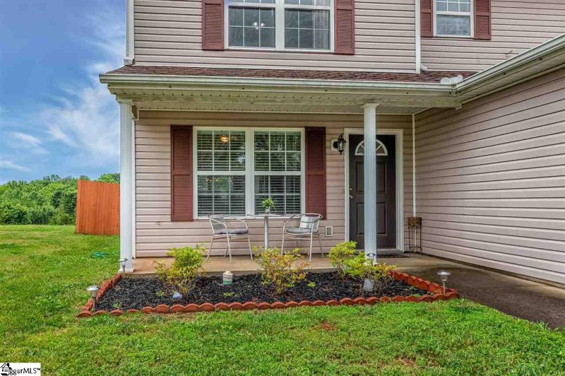 Property image 2 at 135 Kingscreek Drive, Greer, SC 29650
