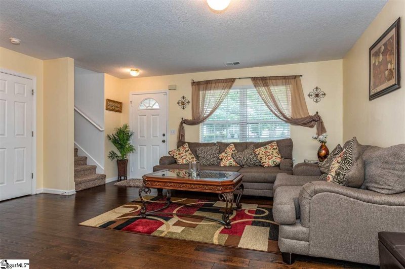 Property image 5 at 135 Kingscreek Drive, Greer, SC 29650