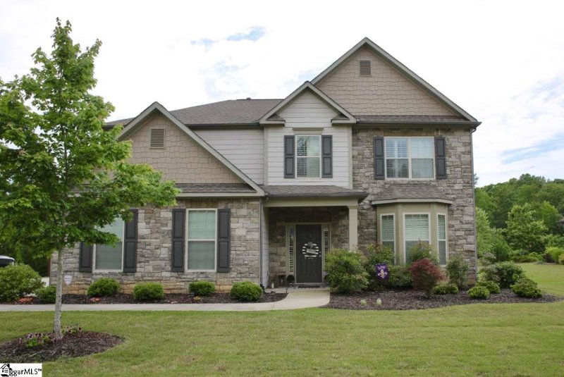 160 Carolina Oaks Drive