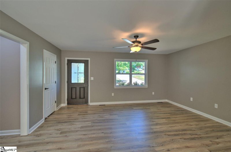 Property image 4 at 216 Barry Drive, Greer, SC 29650