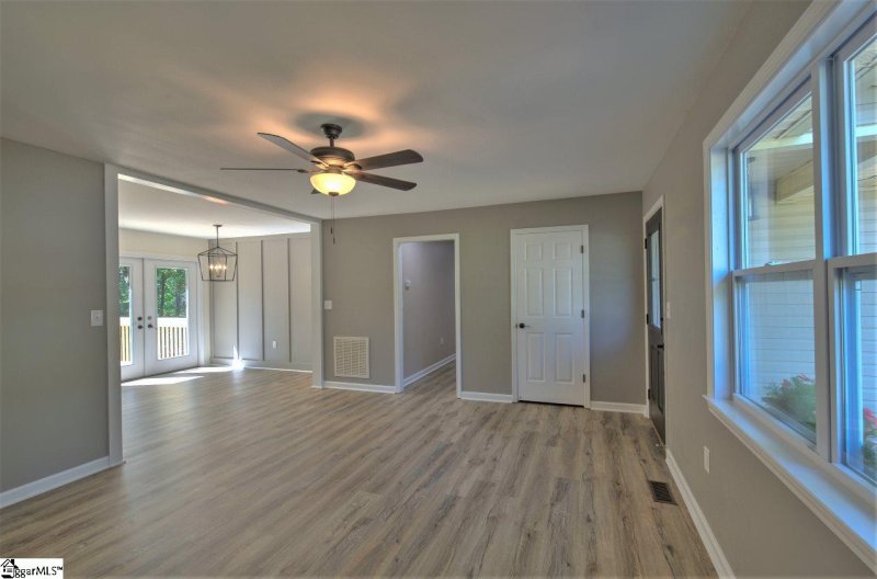 Property image 5 at 216 Barry Drive, Greer, SC 29650