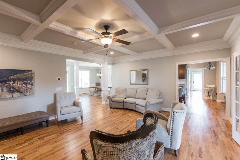 Property image 3 at 220 Watkins Farm Drive, Greer, SC 29651