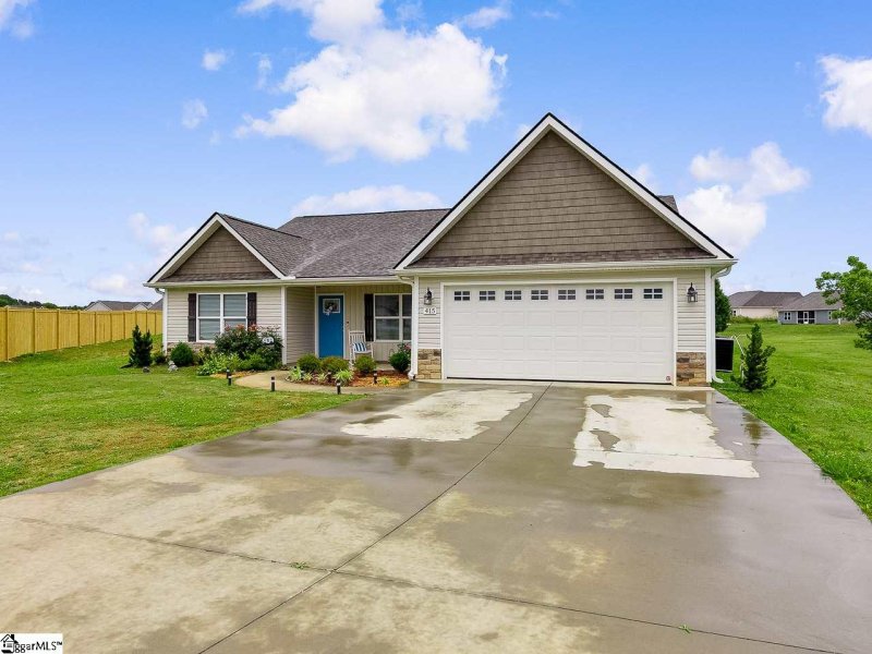 Property image 3 at 415 Braeburn Fields Court, Inman, SC 29349