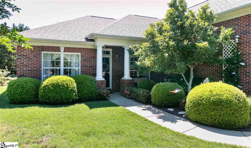 Property image 2 at 401 Clydesdale Drive, Simpsonville, SC 29681