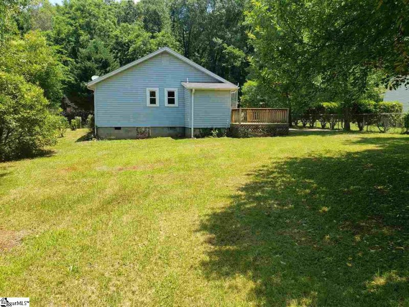 Property image 2 at 115 Leo Lewis Street, Greenville, SC 29609