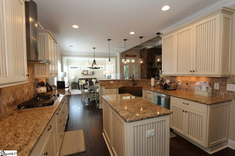 Property image 4 at 3 Firnstone Court, Greenville, SC 29607