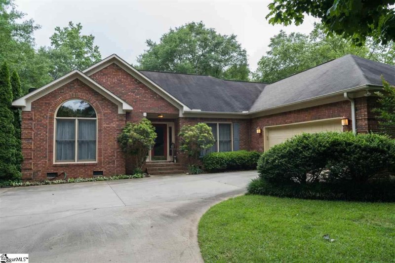 Property image 2 at 336 Wilkshire Loop, Moore, SC 29369