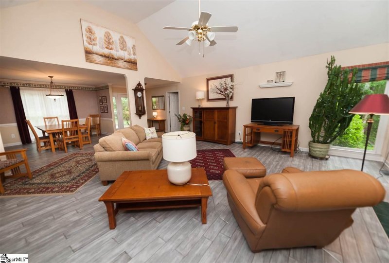 Property image 5 at 336 Wilkshire Loop, Moore, SC 29369