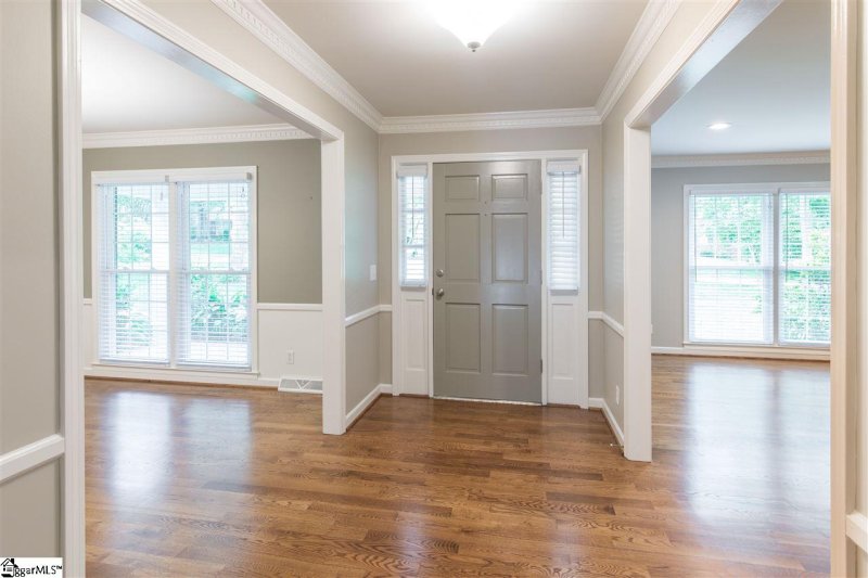 Property image 4 at 6 Stonehedge Drive, Greenville, SC 29615