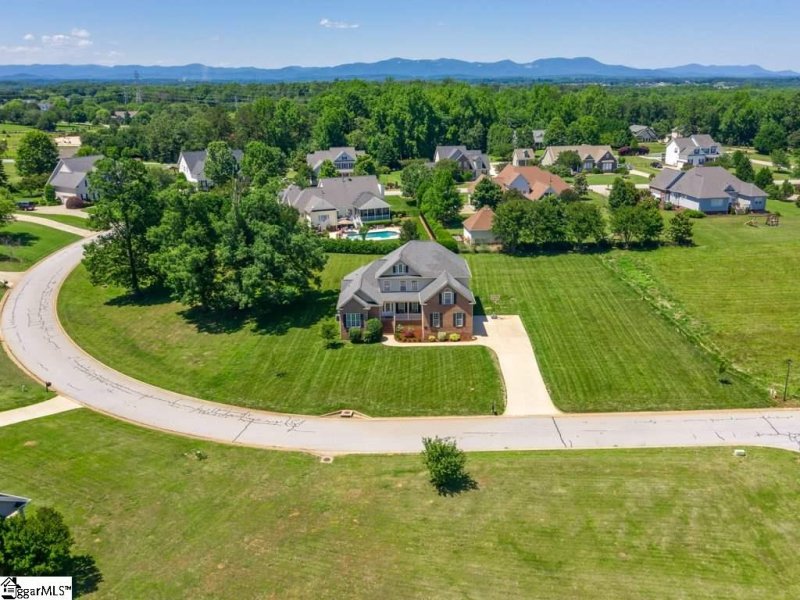 Property image 3 at 700 Dills Farm Way, Greer, SC 29651