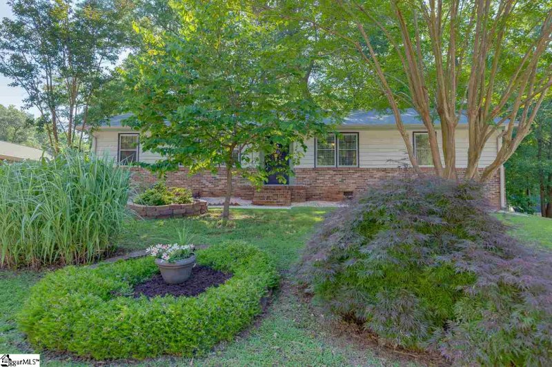 Property image 2 at 500 Gaithburg Square, Taylors, SC 29687