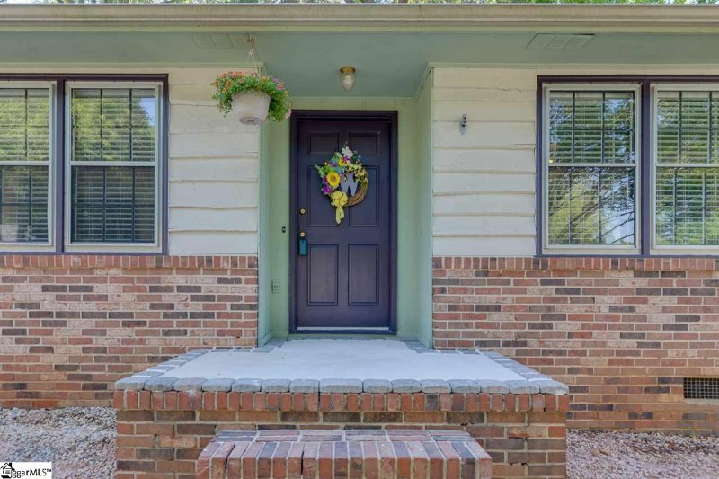 Property image 4 at 500 Gaithburg Square, Taylors, SC 29687