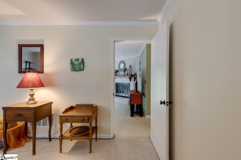 Property image 5 at 500 Gaithburg Square, Taylors, SC 29687