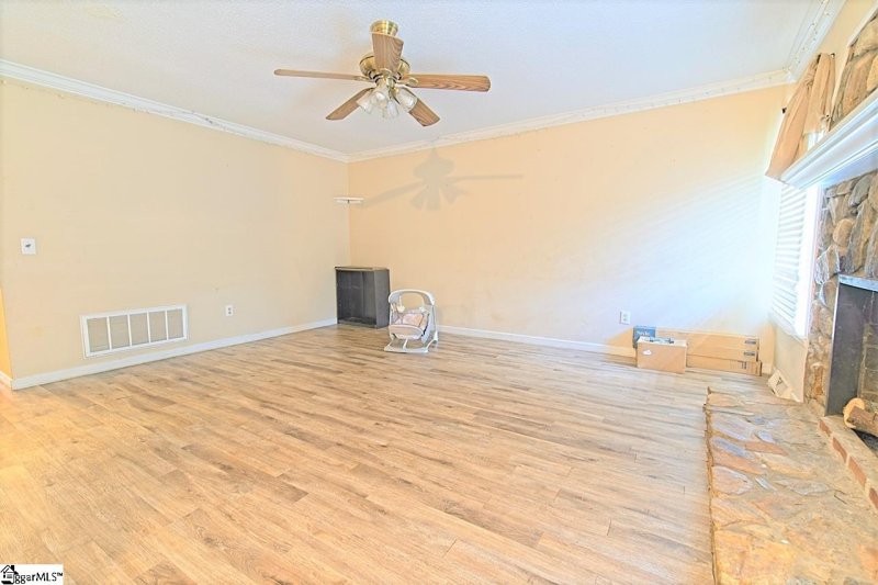 Property image 5 at 101 Garden Court, Easley, SC 29642-2806