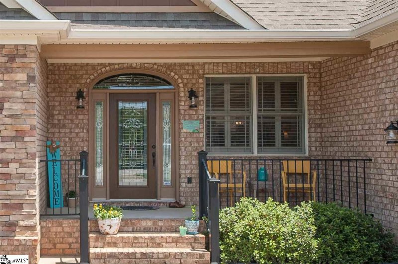 Property image 3 at 304 Asheton Lakes Way, Simpsonville, SC 29681