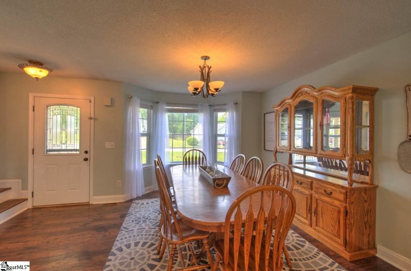 Property image 5 at 107 Meadow Hill Way, Taylors, SC 29687