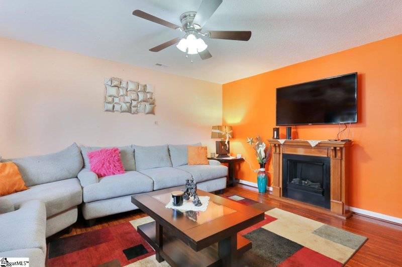 Property image 5 at 1 Landing Lane, Simpsonville, SC 29681