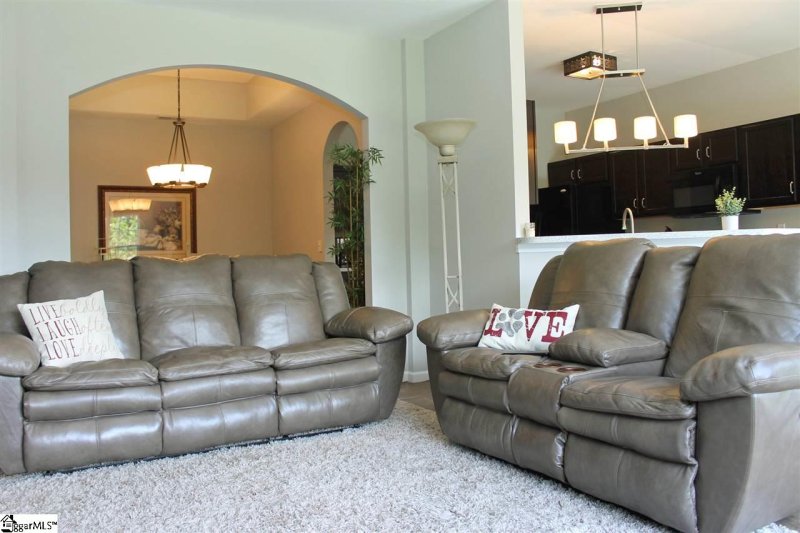 Property image 3 at 113 War Admiral Way, Greenville, SC 29617