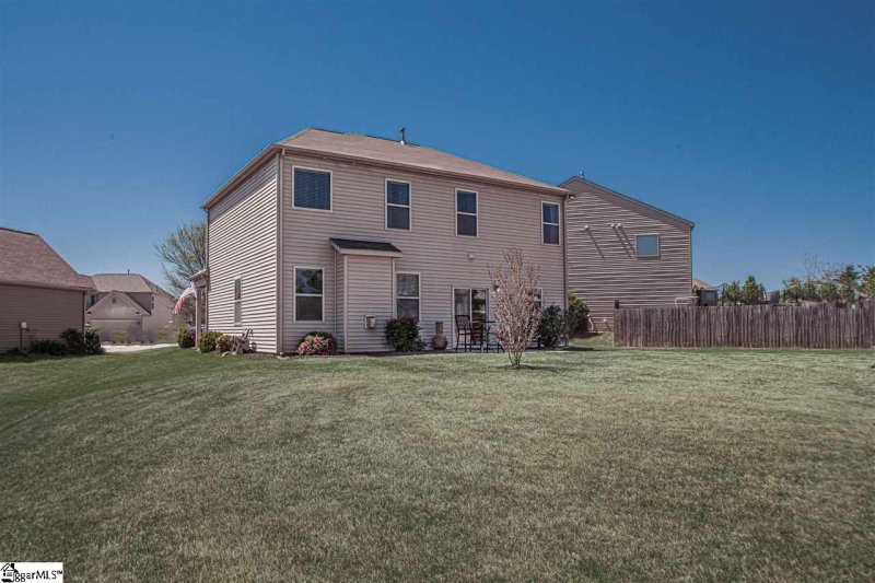 Property image 4 at 8 Straiharn Place, Simpsonville, SC 29680