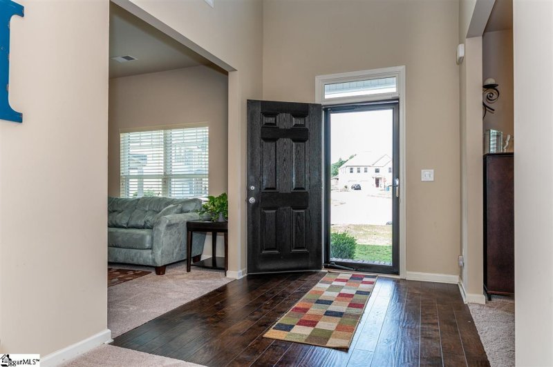 Property image 4 at 14 Wildbriar Court, Simpsonville, SC 29681