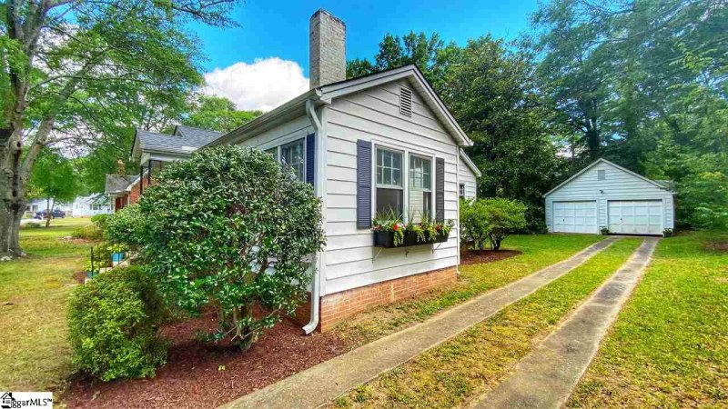 Property image 5 at 9 Wiuka Avenue, Greenville, SC 29607