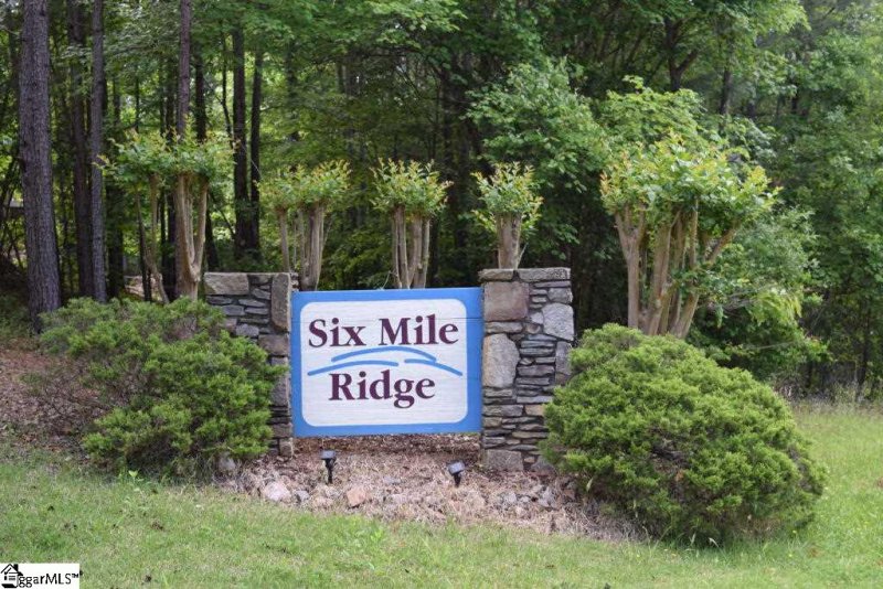 Property image 2 at 207 Long View Lane, Pickens, SC 29671