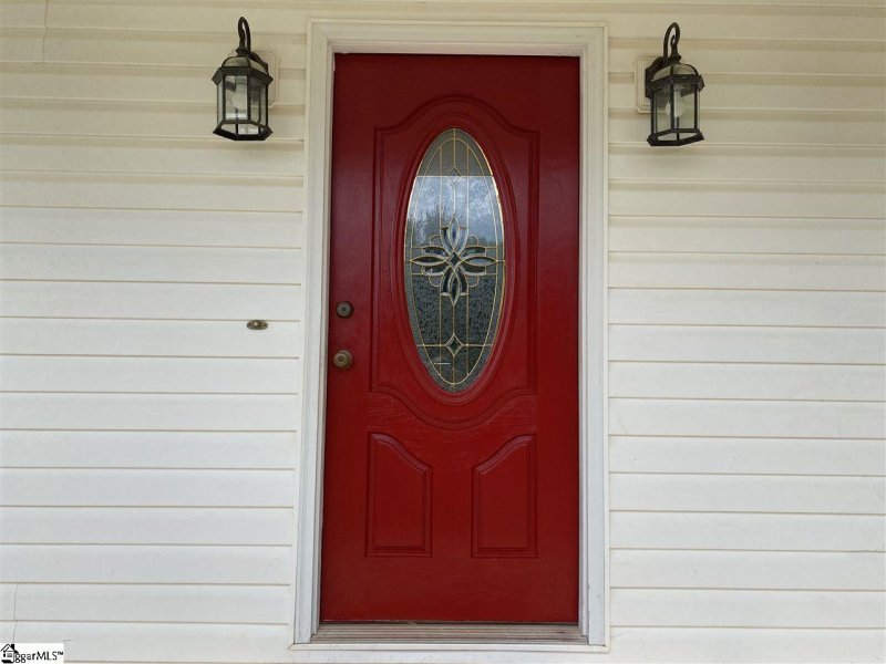 Property image 3 at 144 Brooke Lee Circle, Taylors, SC 29687