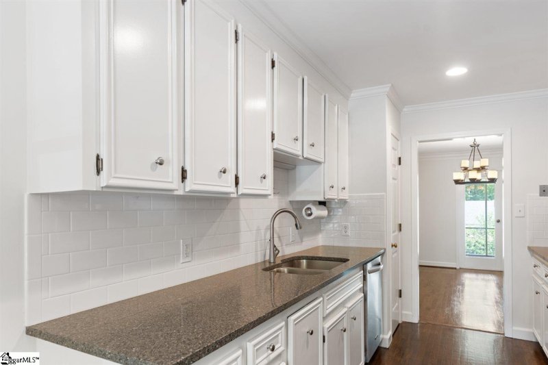Property image 5 at 120 McDaniel Greene, Greenville, SC 29601