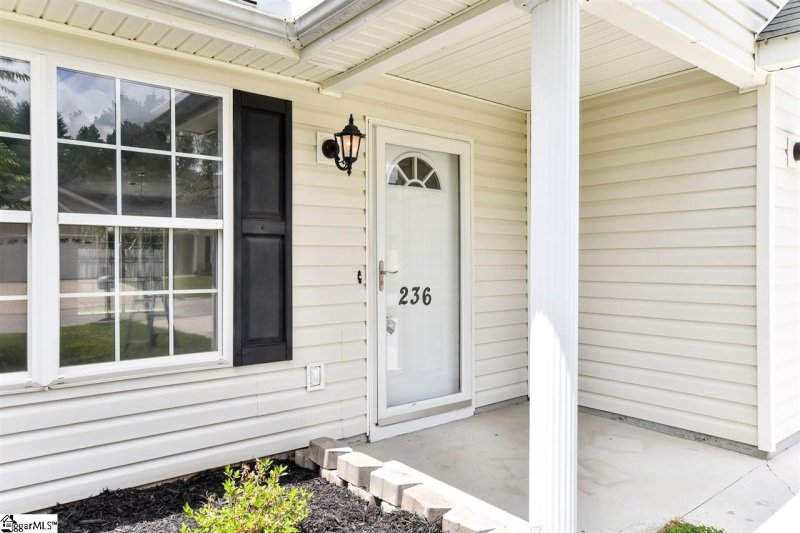 Property image 4 at 236 Rivers Edge Drive, Easley, SC 29642