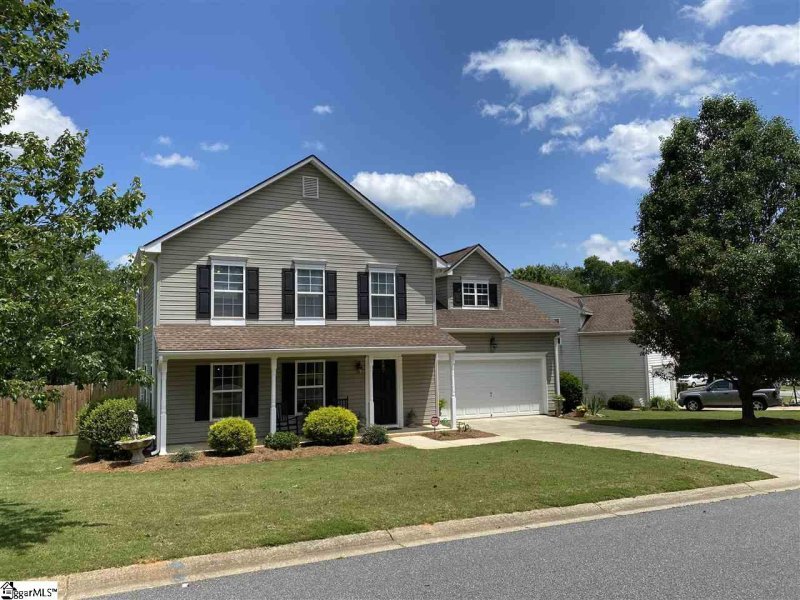 715 Thornbird Circle
