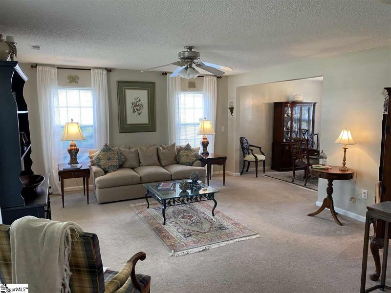 Property image 3 at 715 Thornbird Circle, Boiling Springs, SC 29316