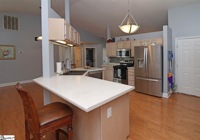 Property image 3 at 300 Mallard Lane, Anderson, SC 29625-2019