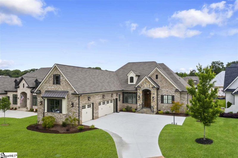 Property image 2 at 425 Cannie Clark Court, Simpsonville, SC 29681