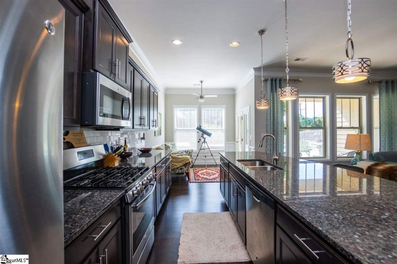 Property image 5 at 108 Common Oaks Court, Simpsonville, SC 29681